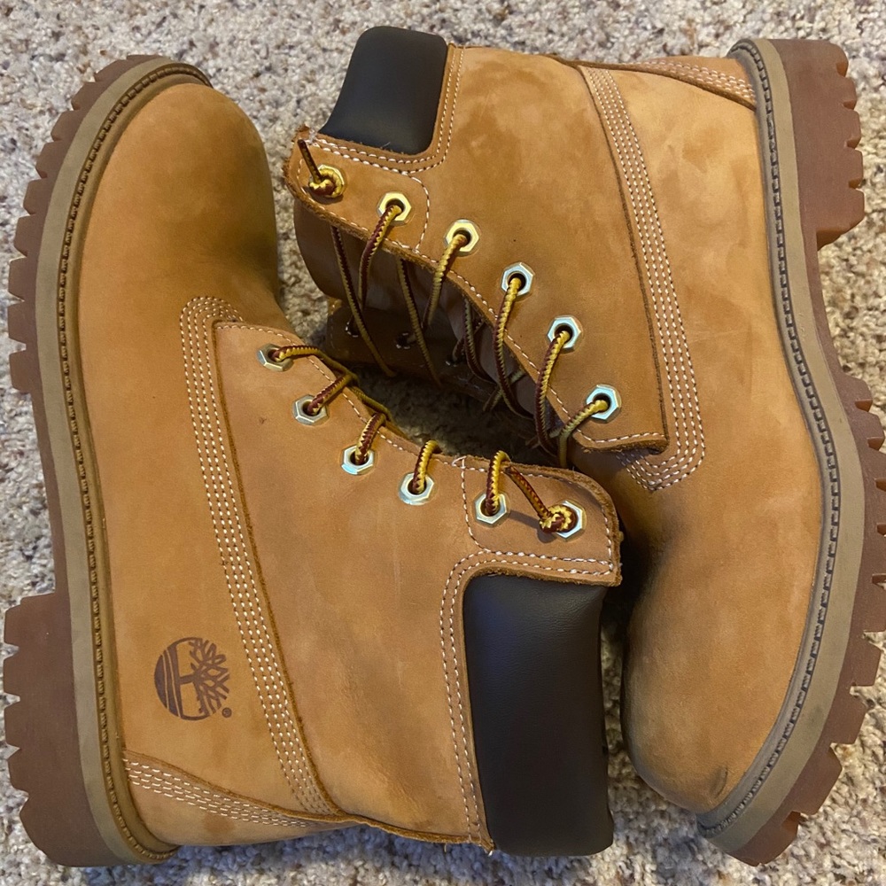 timberland boots 6.5 boys 8 women